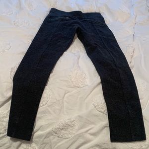 Old Navy grey pants with zippered pockets